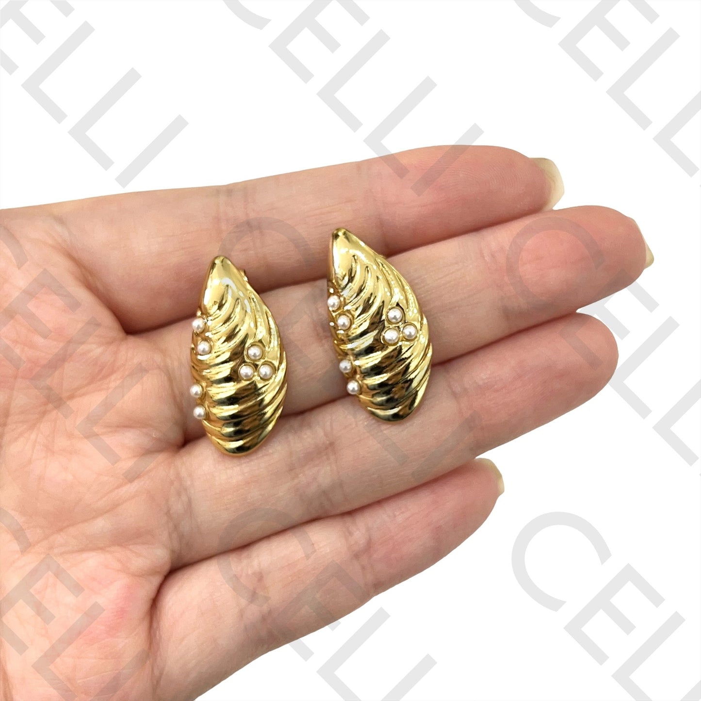 Pendiente de acero - mejillón con perlas