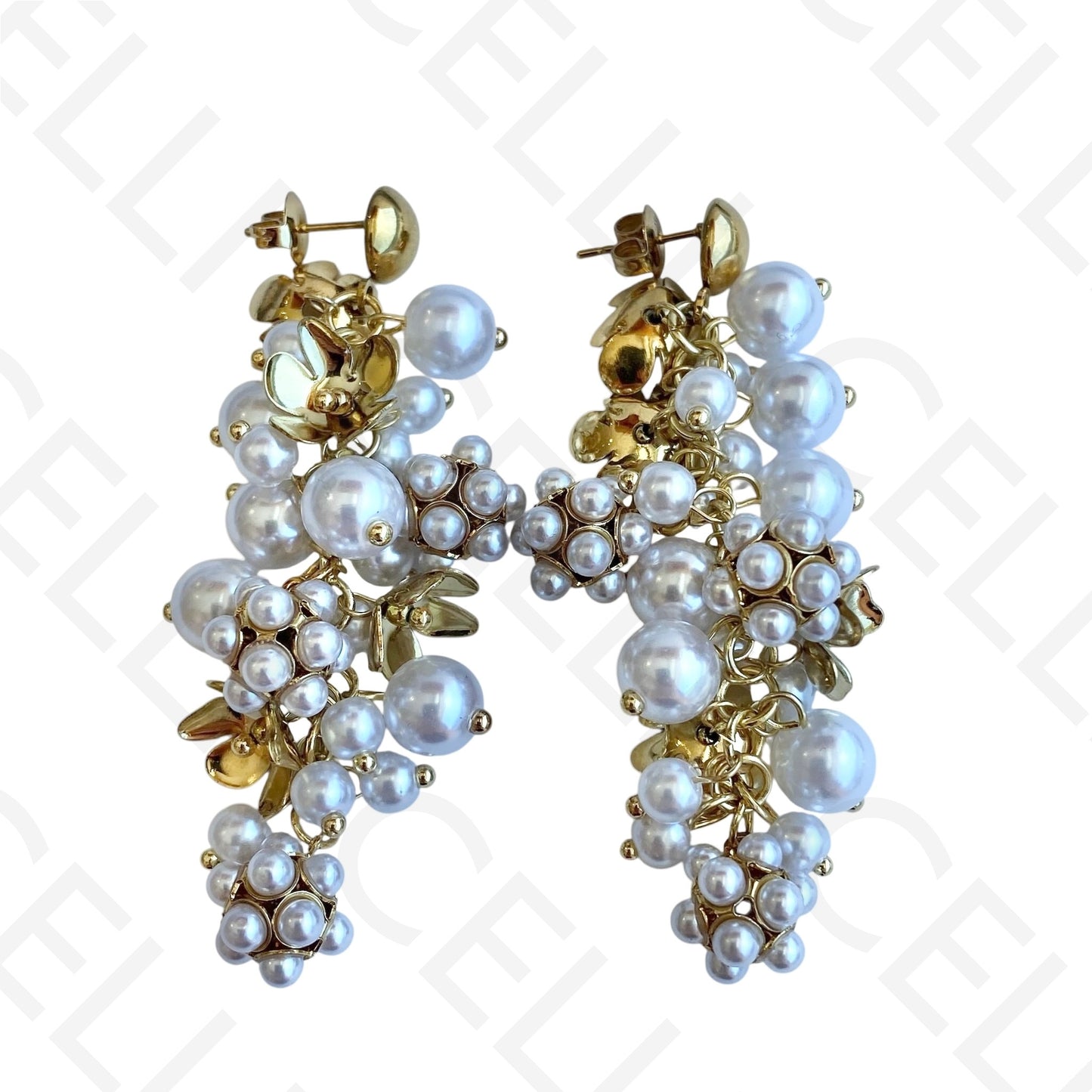 Brinco de aço - flor e pérolas