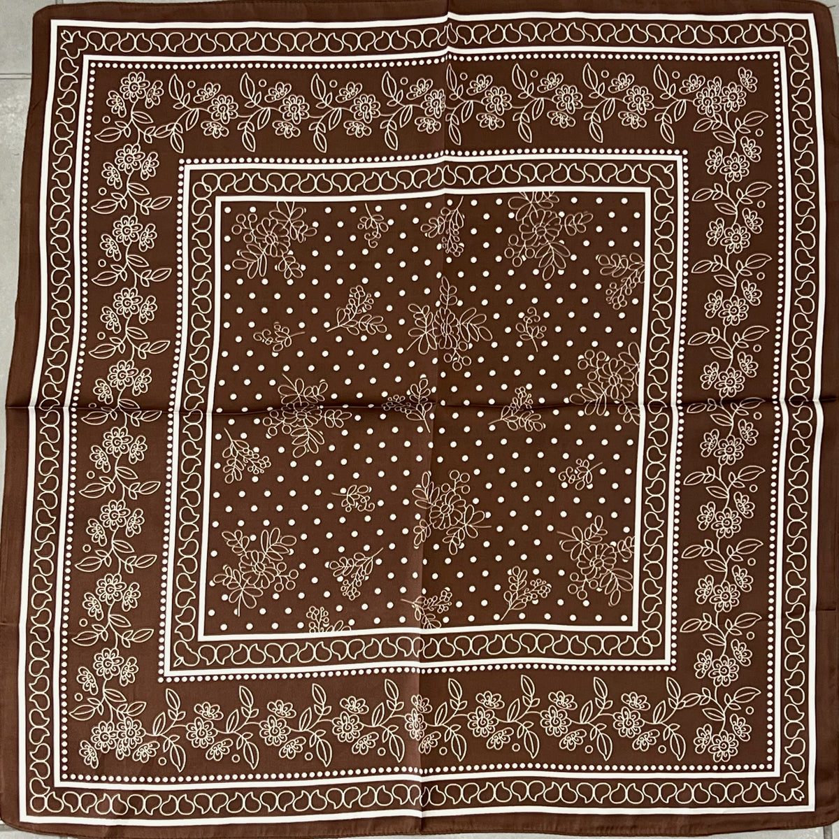 Lenço - 70cm x 70cm
