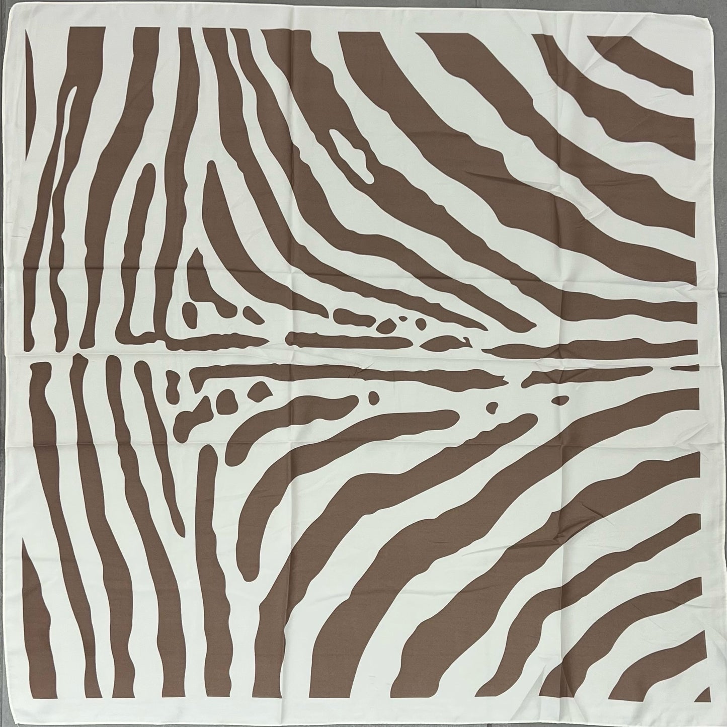 Lenço - zebra 90cm x 90cm