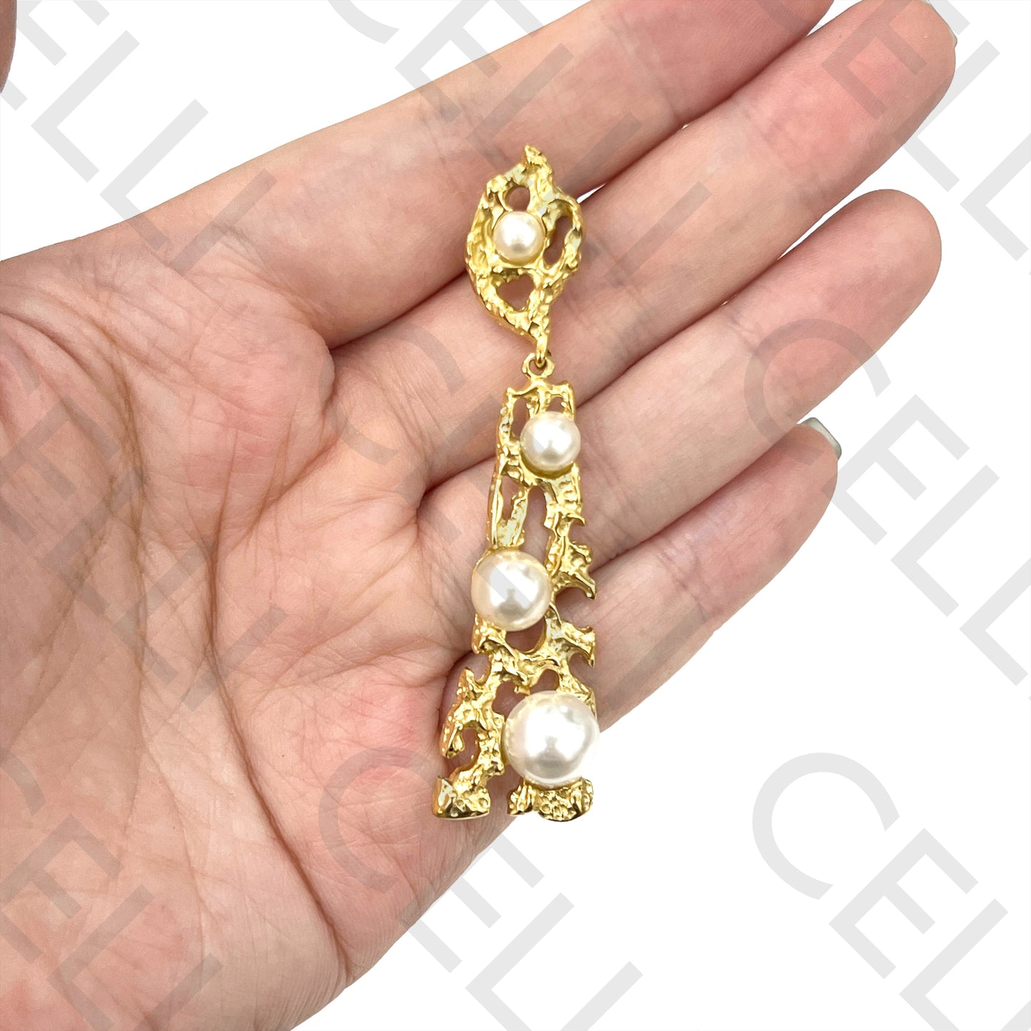 Steel Earring - detailed with pearls