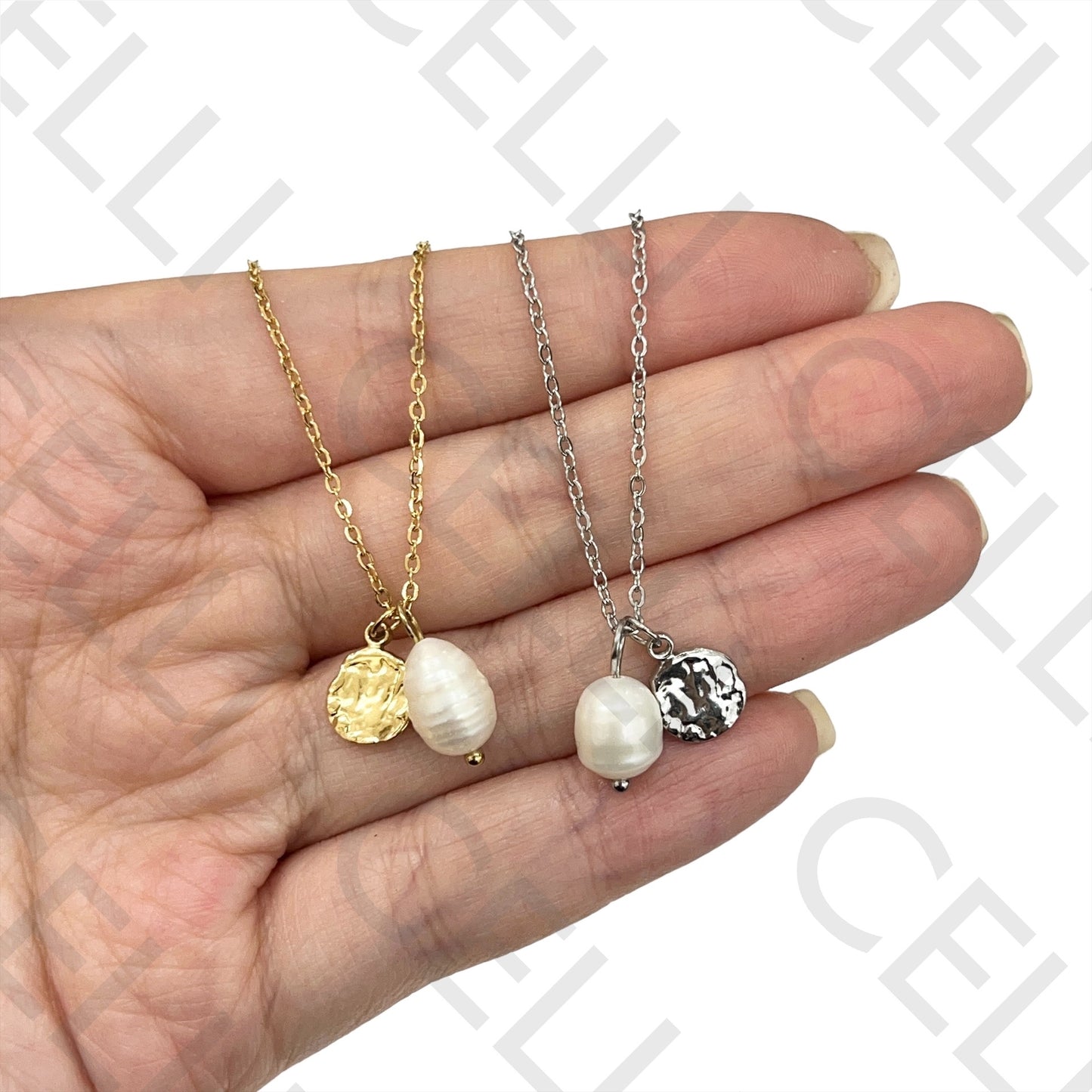 钢制项链 - 勋章和珍珠