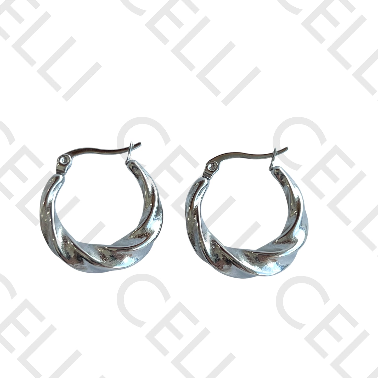 Salto de acero - anillo torcido