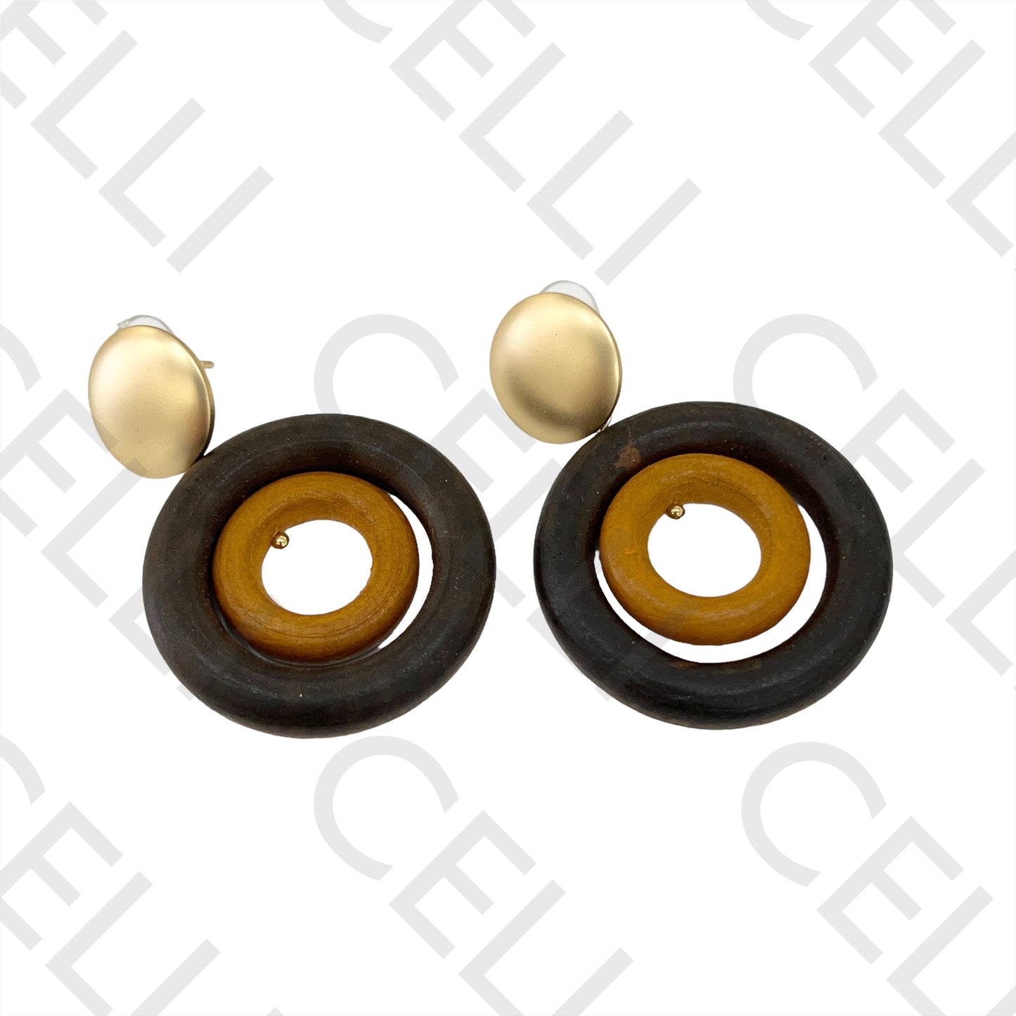 Brinco de Moda com madeira