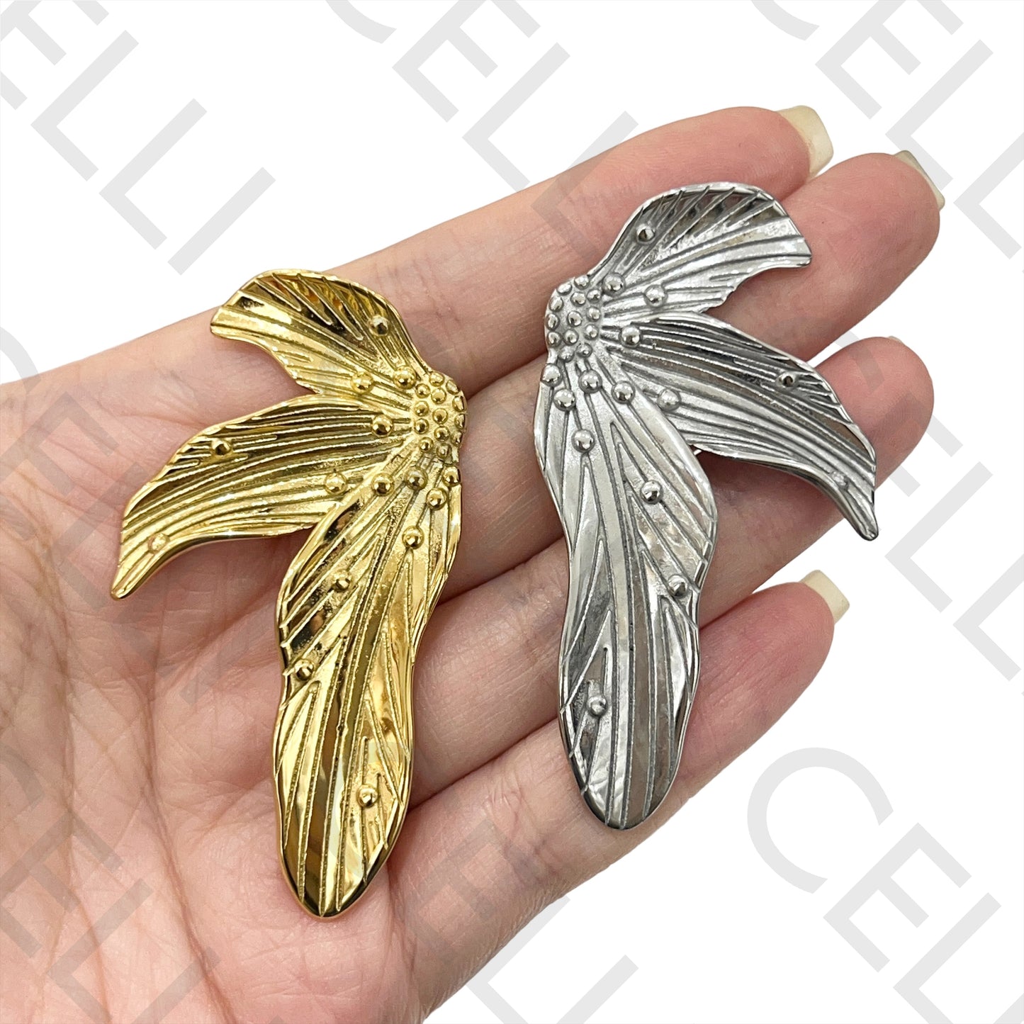 钢制耳环 - 细节花朵