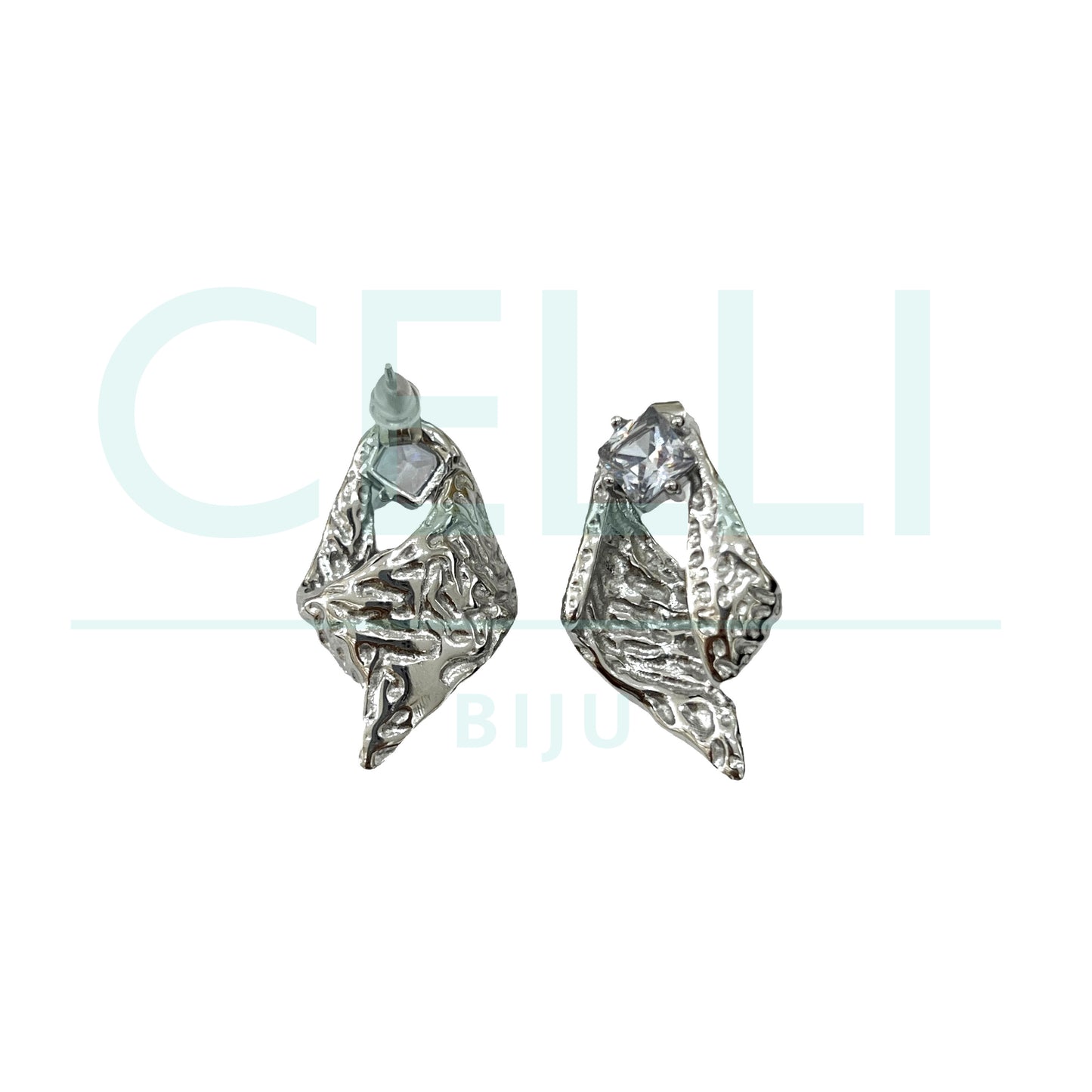 Brinco de Aço - detalhado com brilhante