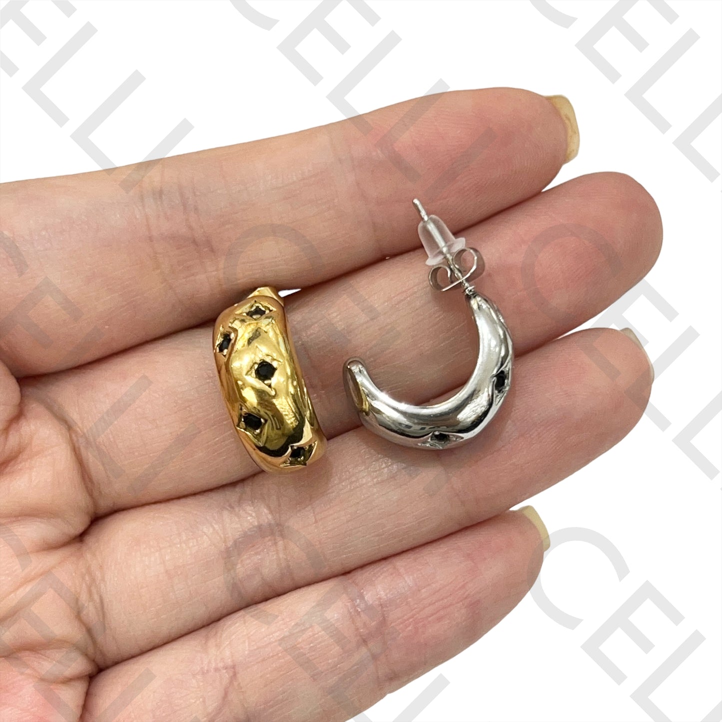 钢制耳环 - 黑色闪耀星星