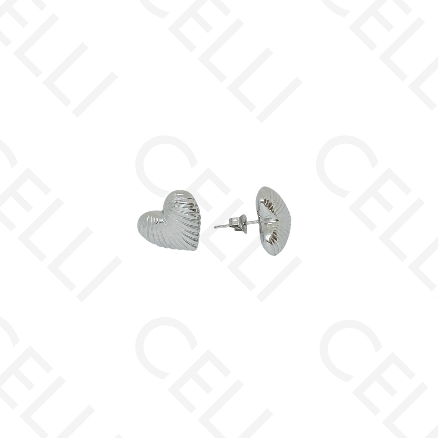 Brinco de aço - coração trabalhado