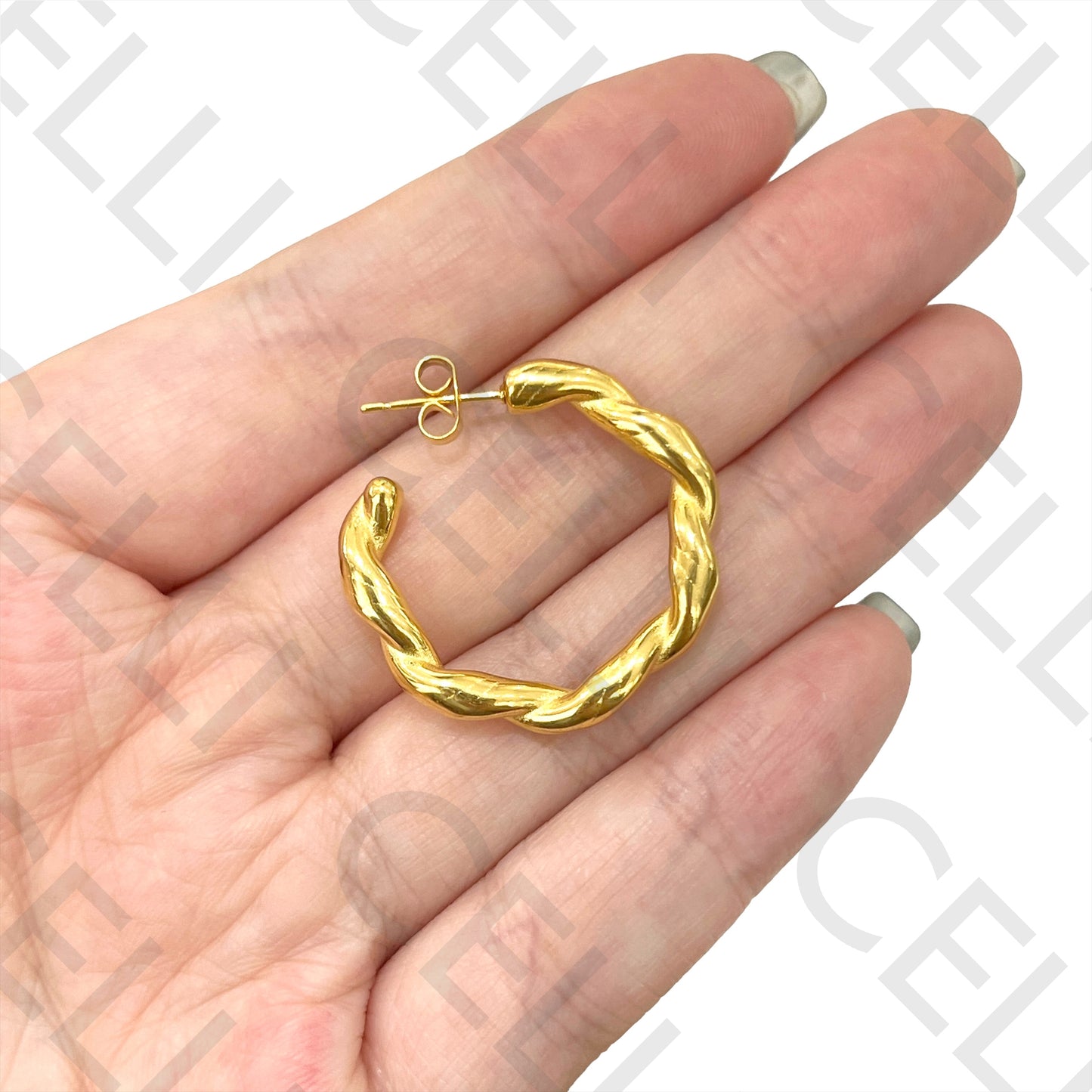 Steel earring - twisted