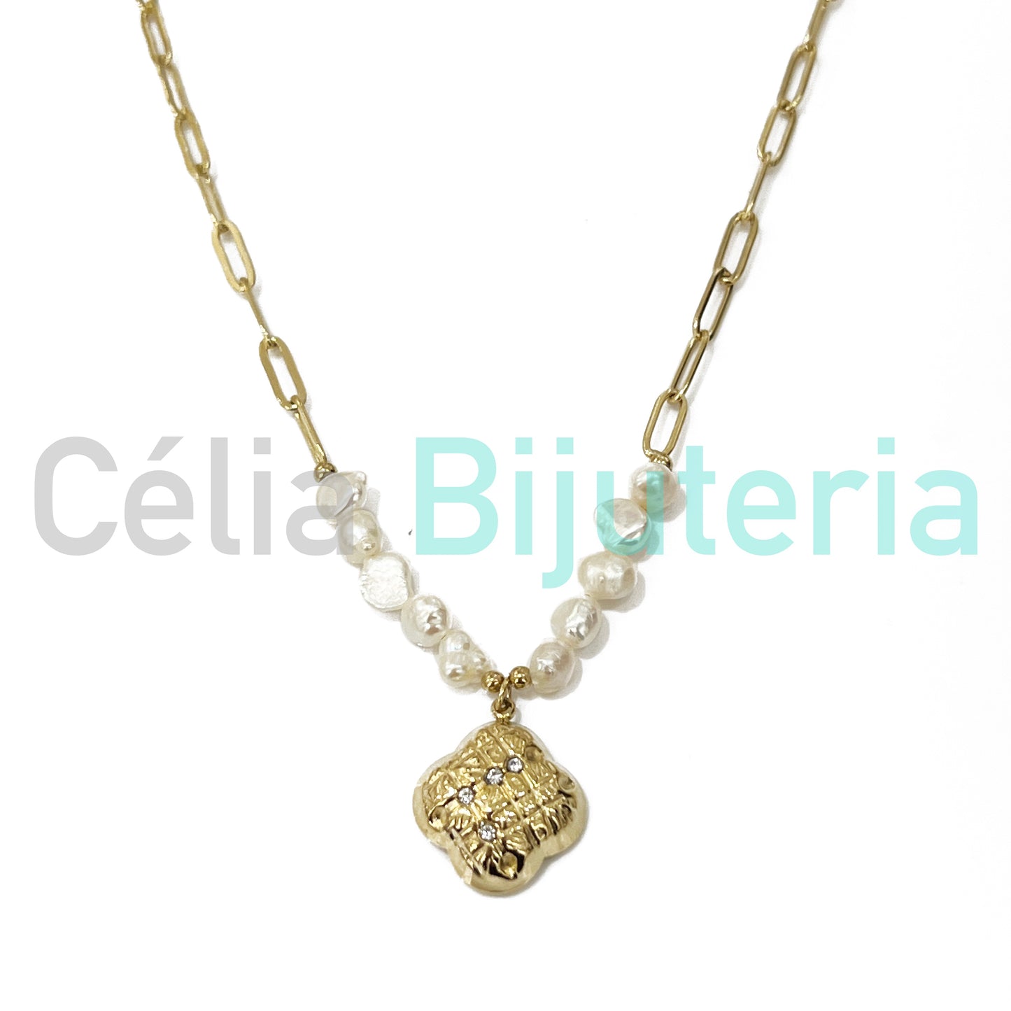 Colar de Aço com pérolas de água doce - trevo