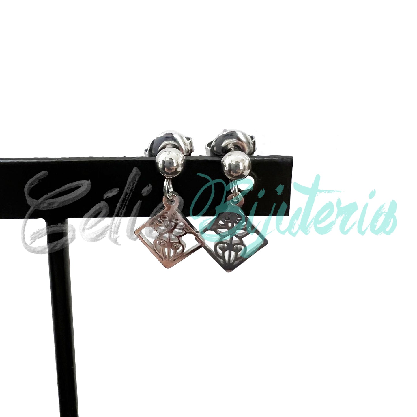 MINI STEEL EARRING WITH MEDAL