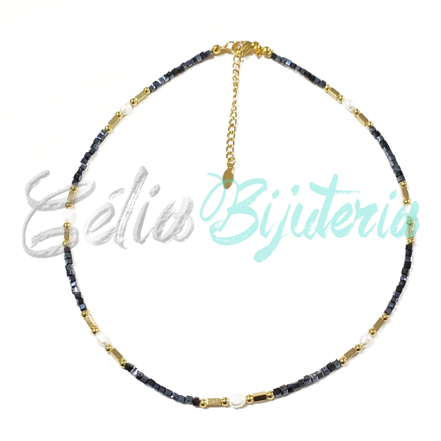 蓝色水晶立方体项链,含赤铁矿和天然珍珠