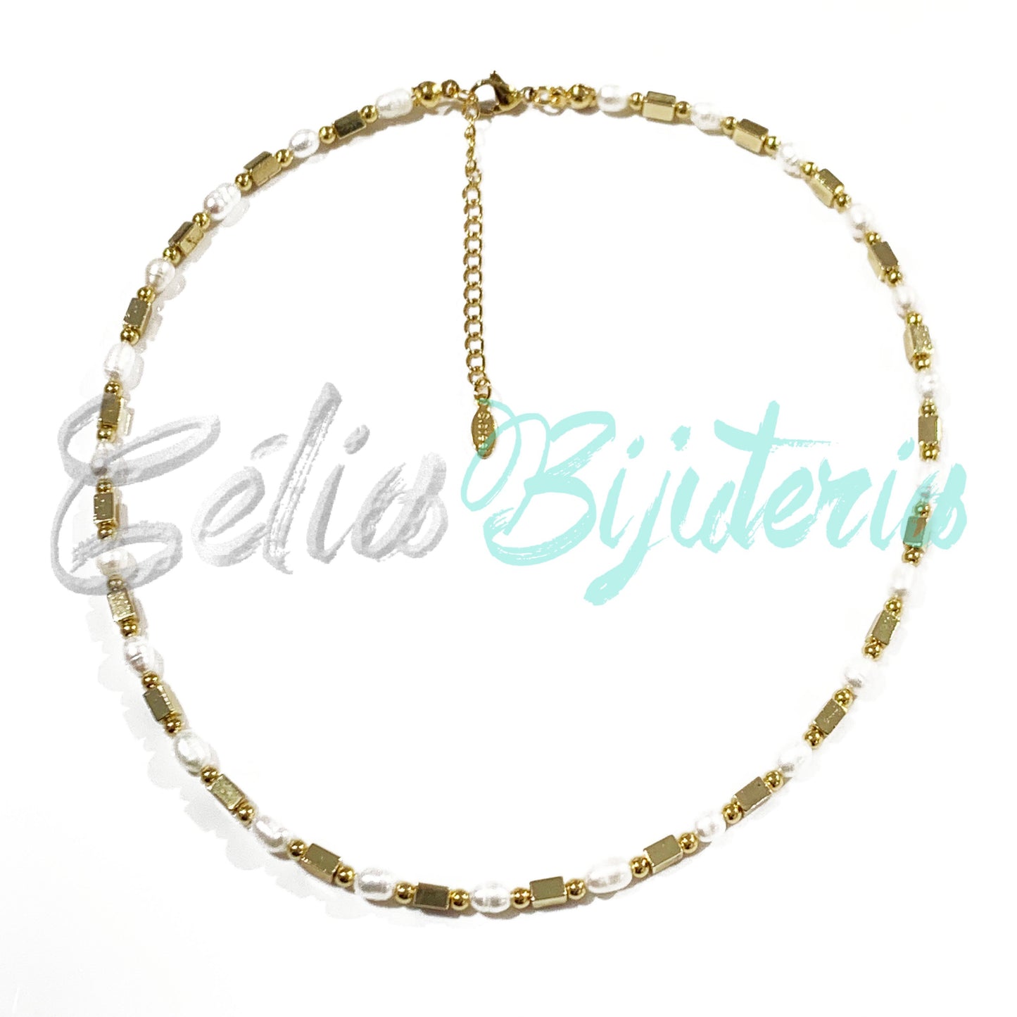 天然珍珠项链与赤铁矿