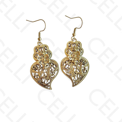 Colar/Brinco de aço -pérolas com pendente coração de viana