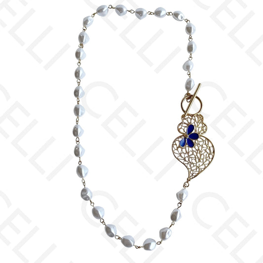 不锈钢项链 - 带有蓝色珐琅心形吊坠的珍珠