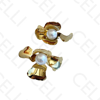 Salto de Acero - flor con perla