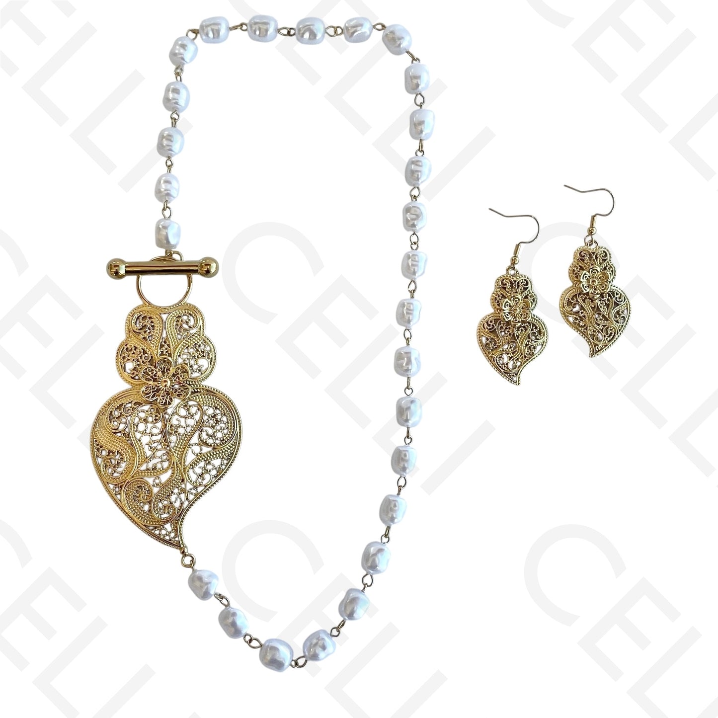 Colar/Brinco de aço -pérolas com pendente coração de viana