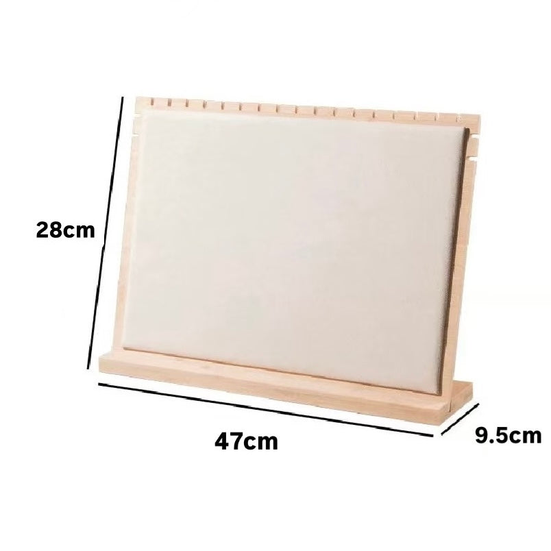 Expositor de Colares em Bamboo e Veludo Beje