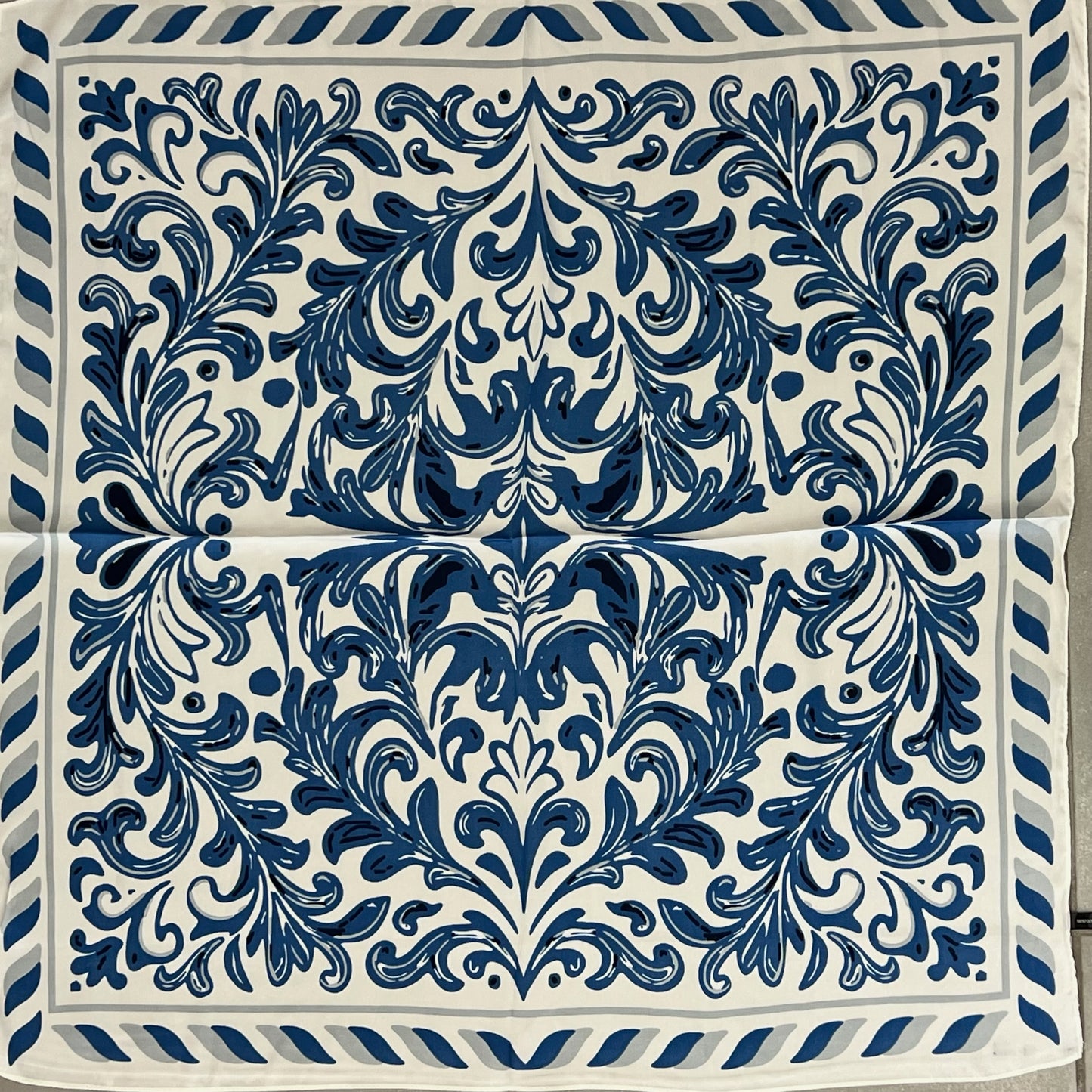 Scarf - 90cm x 90cm