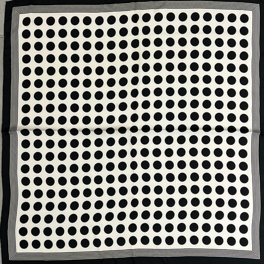 Lenço - 70cm x 70cm bolas