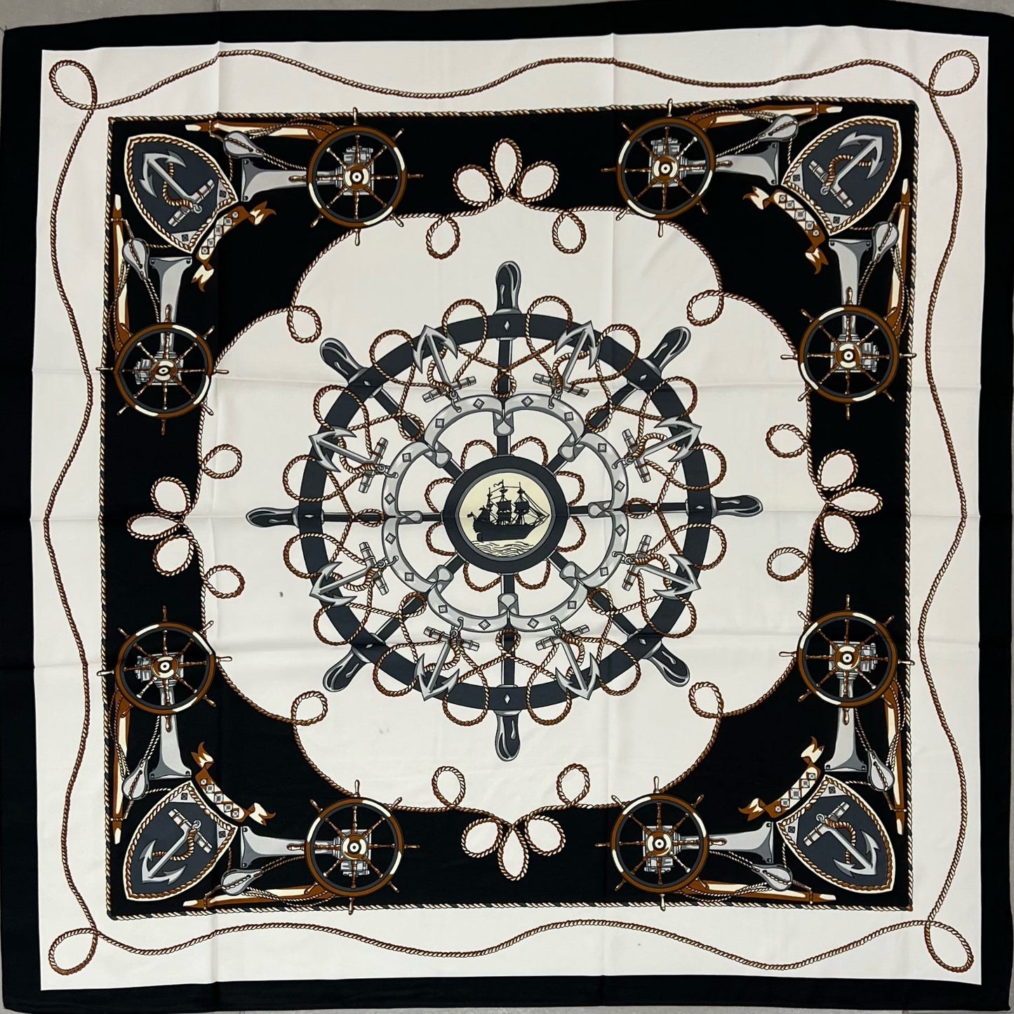 丝巾 - 90cm x 90cm