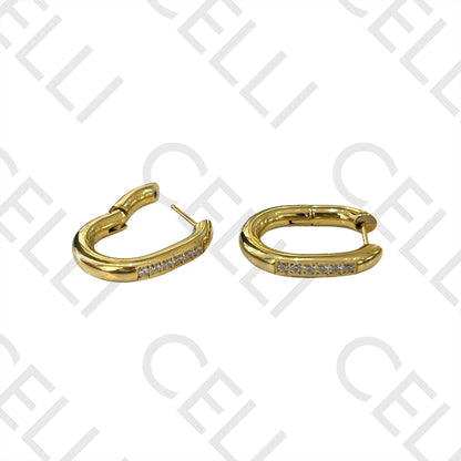 钢制耳环 - 带闪亮的椭圆形