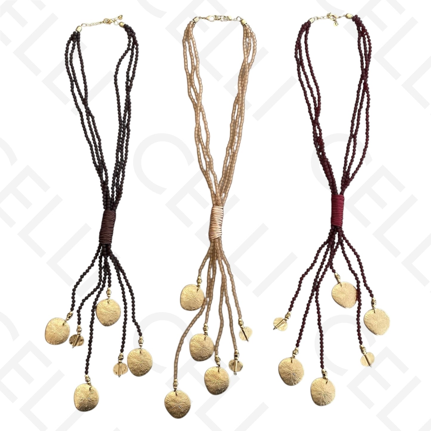 Colar de moda - múltiplo com pendentes