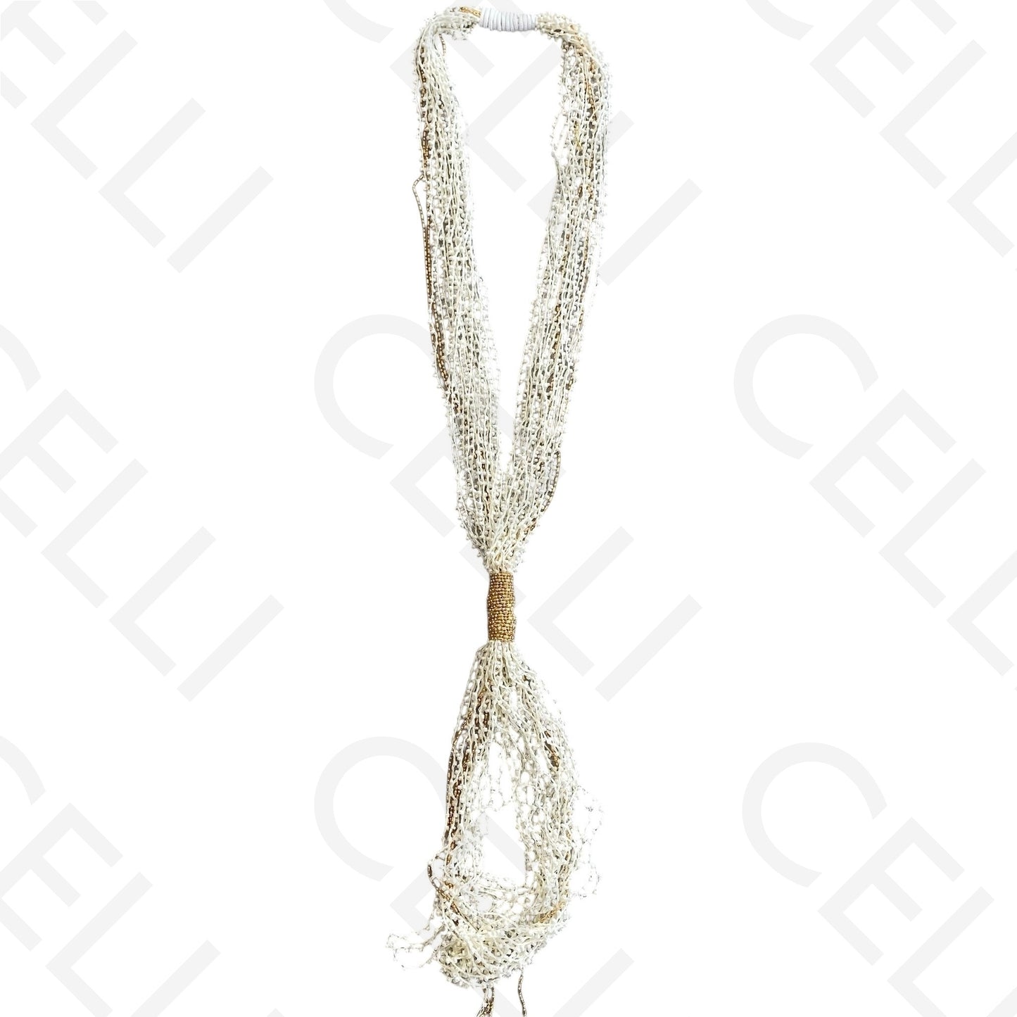 Colar de moda - múltiplo com missangas