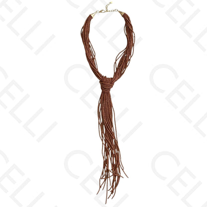 Colar de moda - múltiplo missangas em nó