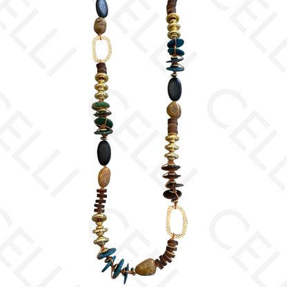 Colar de moda - contas de resina e madeira