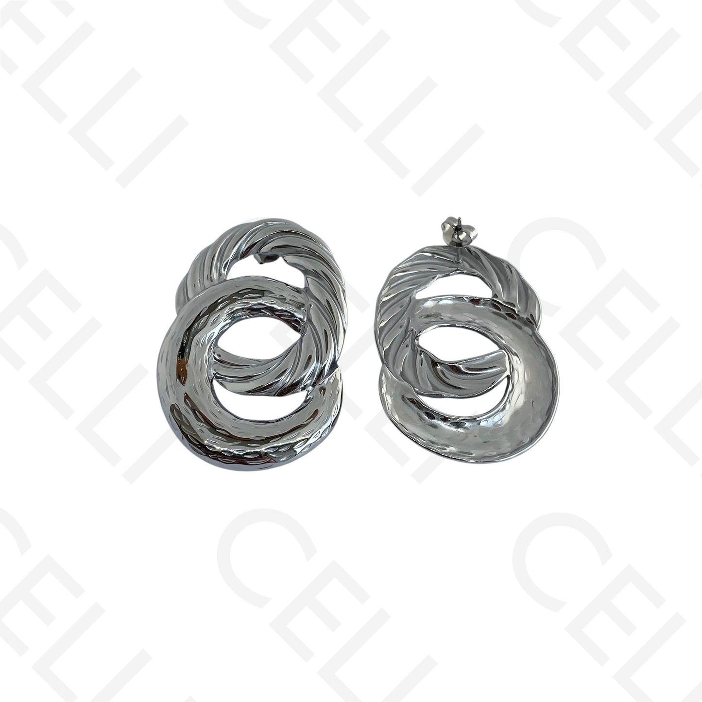 Brinco de aço - dois círculos entrelaçados