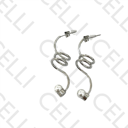 Brinco de Aço com pérolas