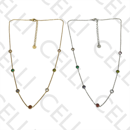 Collar de acero con pequeñas medallas intermedias - diamantes de colores