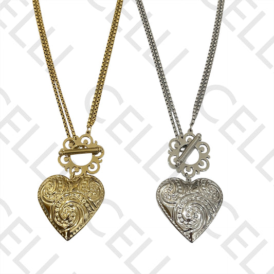 双钢扣OT项链 - 精心雕琢的心形吊坠