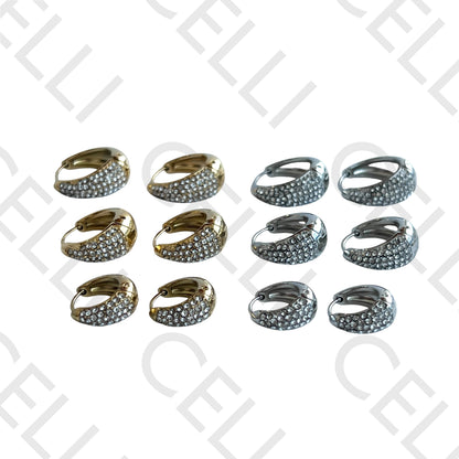 Salto de acero - aro en forma de gota con diamantes.