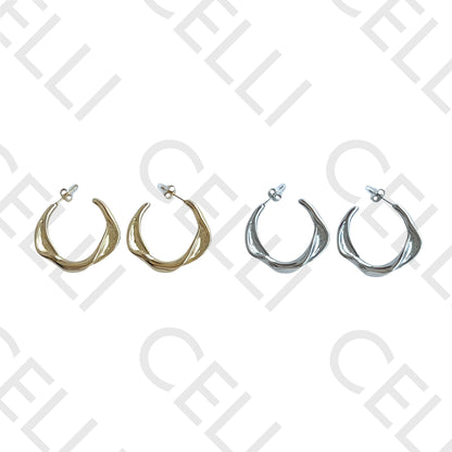 Salto de acero - anillo torcido