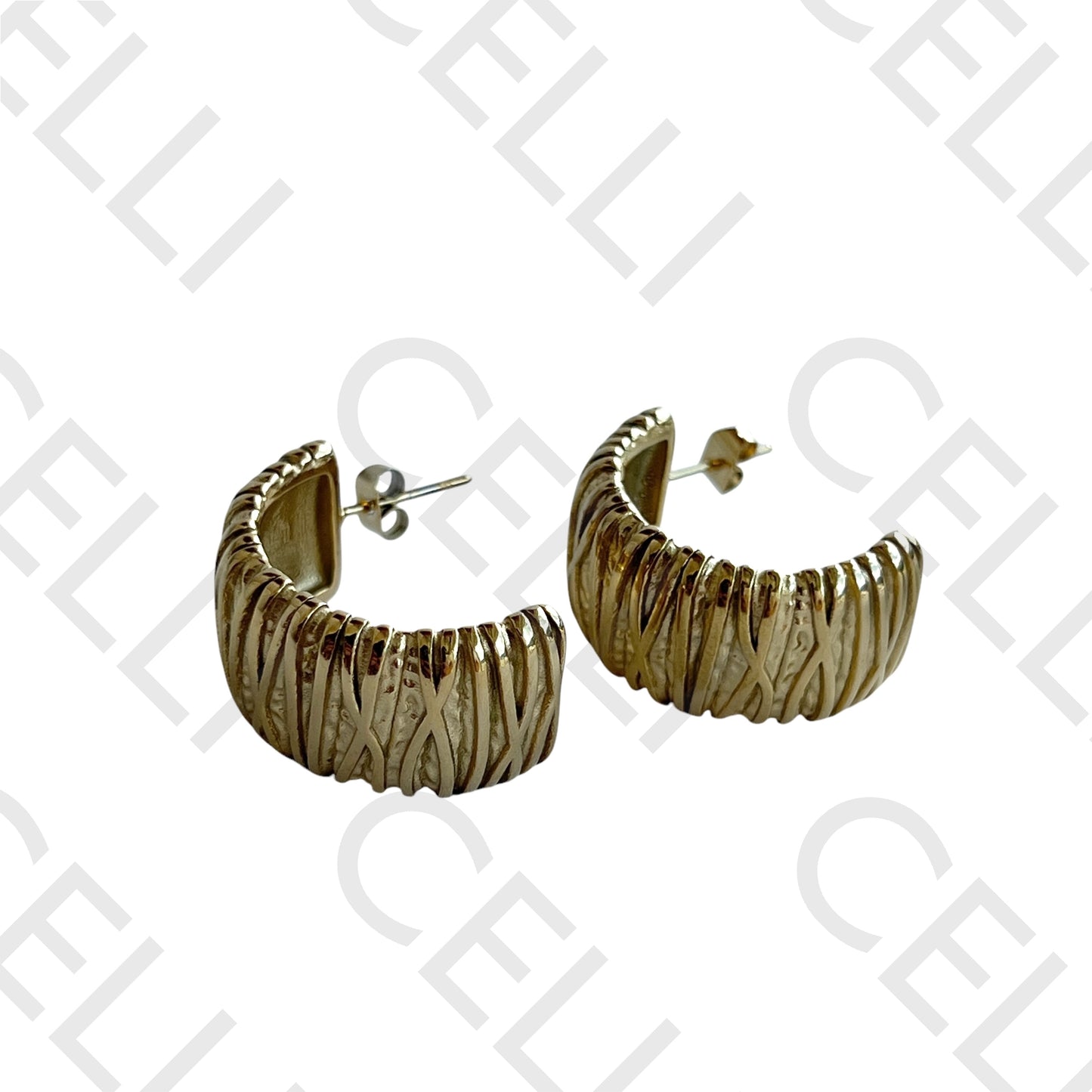 Salto de acero - medio anillo trabajado