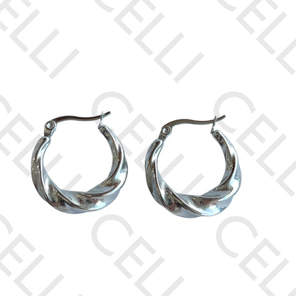 Salto de acero - anillo torcido