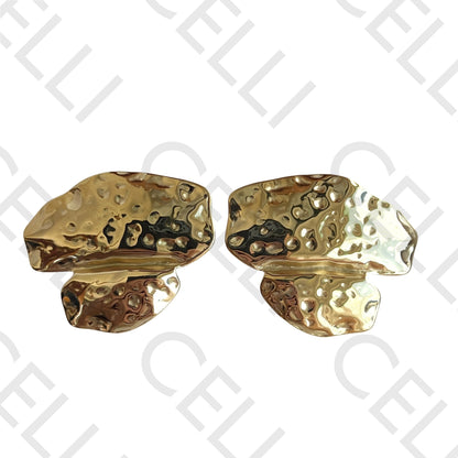 Salto de acero - lámina trabajada