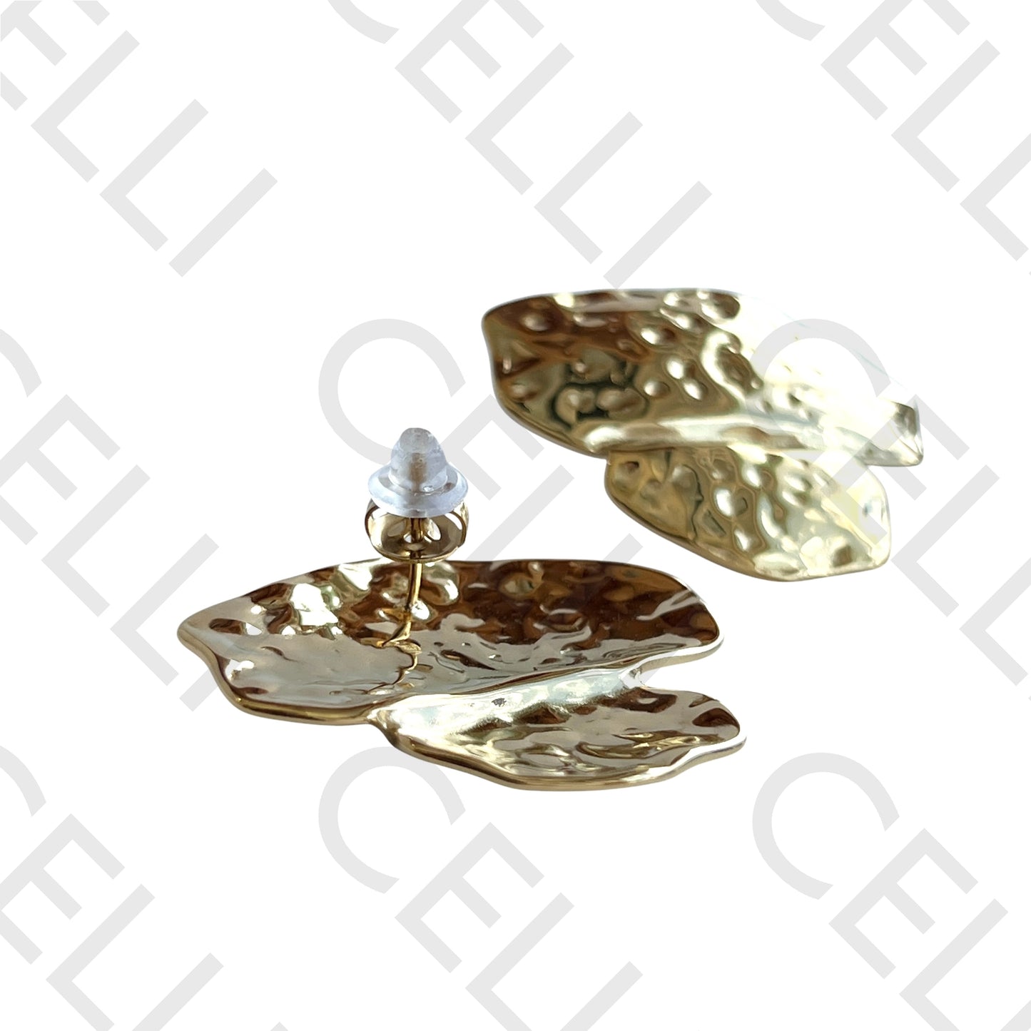 Salto de acero - lámina trabajada