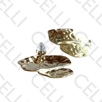 Salto de acero - lámina trabajada