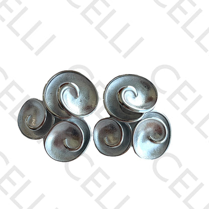 Salto de acero - flor trabajada