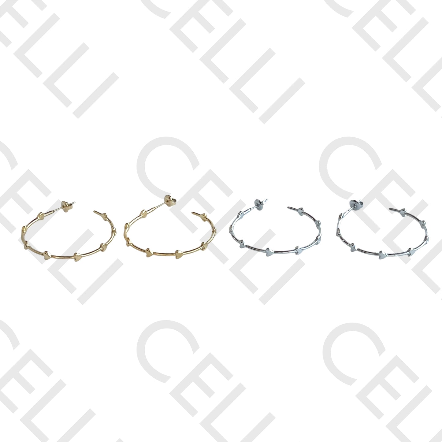 Salto de acero - anillo con corazones