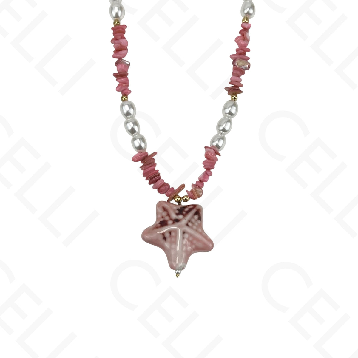 Collar de acero con estrellas de mar, resina, perlas y nácar.