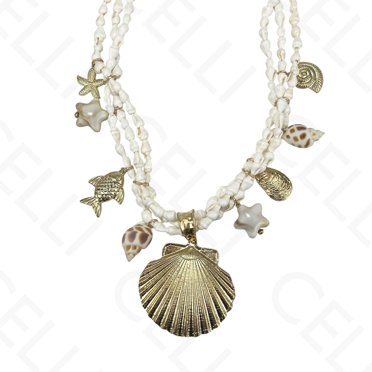 Collar de moda - tres conchas de cauri, concha marina