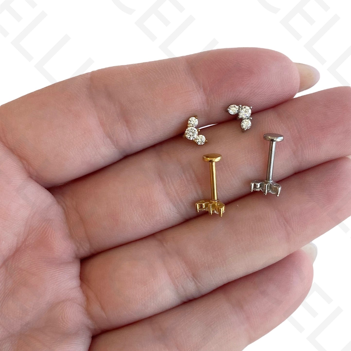 Steel Piercing - a brilliant hoop with chain (1 unit)