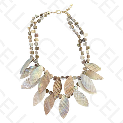 时尚项链 - 母贝椭圆形吊坠