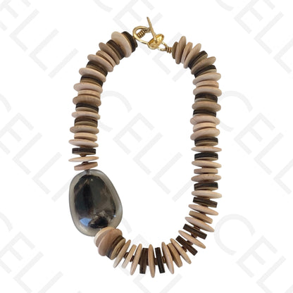 Colar de moda - discos de madeira