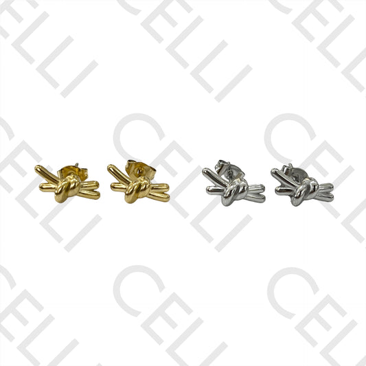 带小奖章的钢耳环 - 结