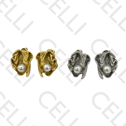 钢耳环 - 带珍珠的花朵